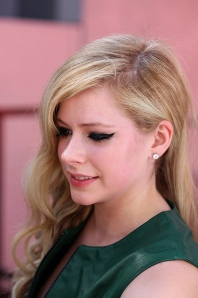 Avril #102402761