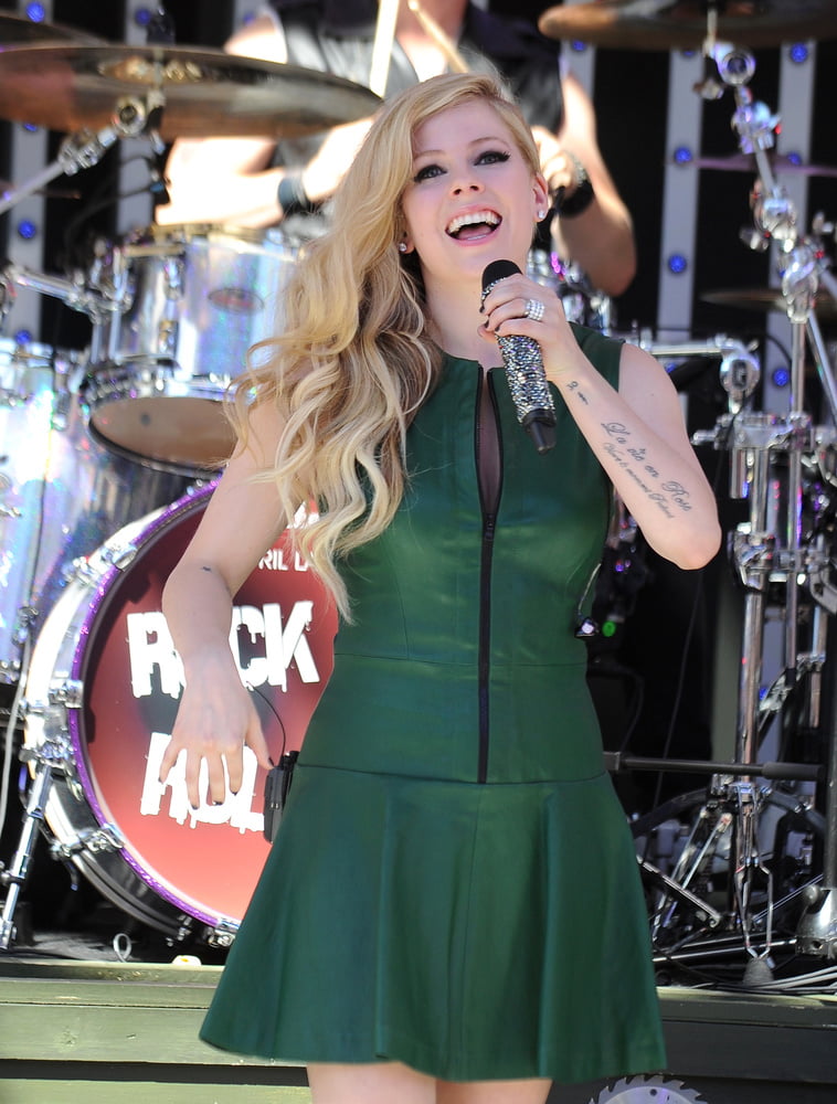 Avril
 #102402910