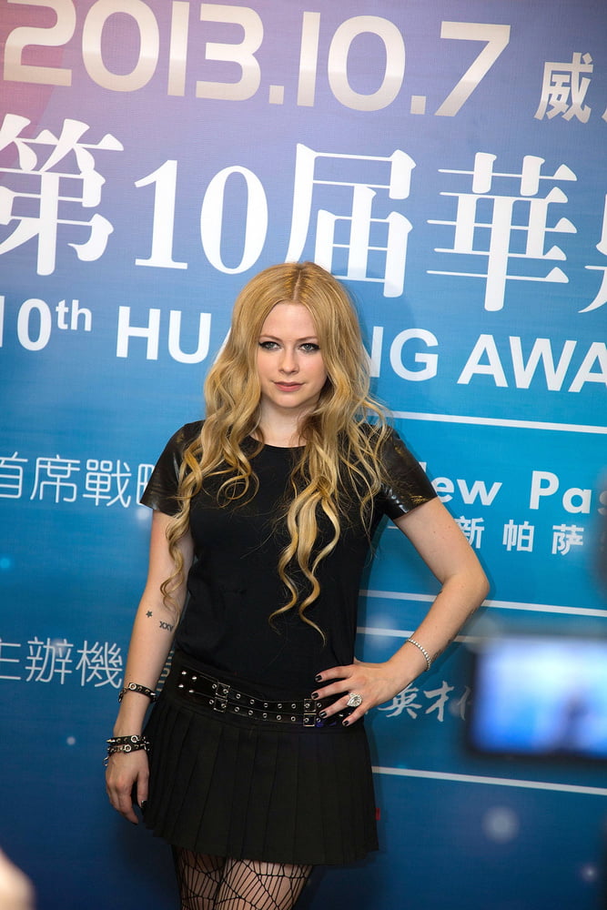 Avril
 #102402940