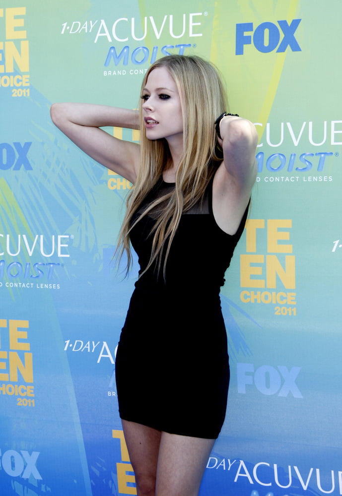 Avril #102403002