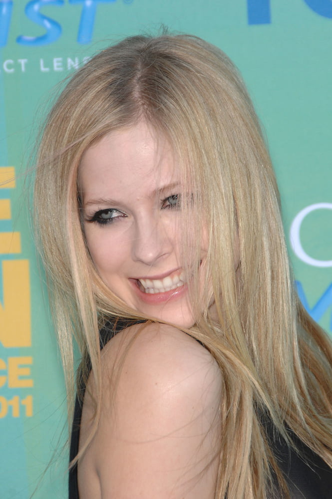 Avril #102403011