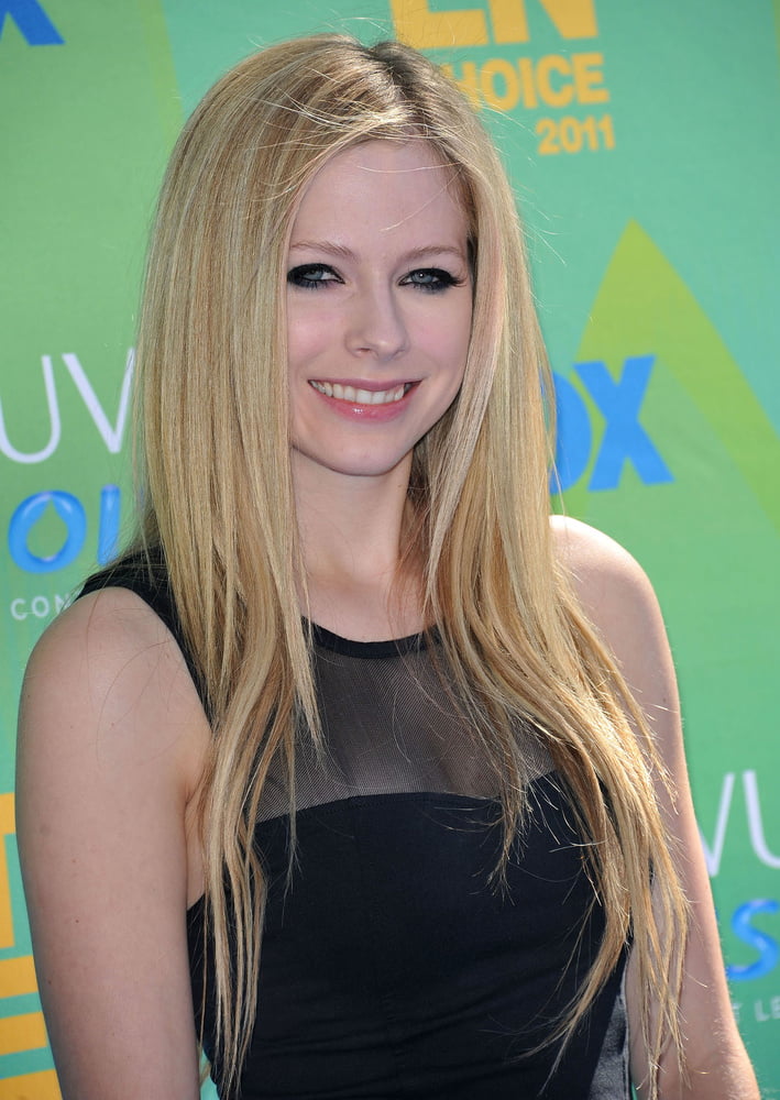 Avril #102403032