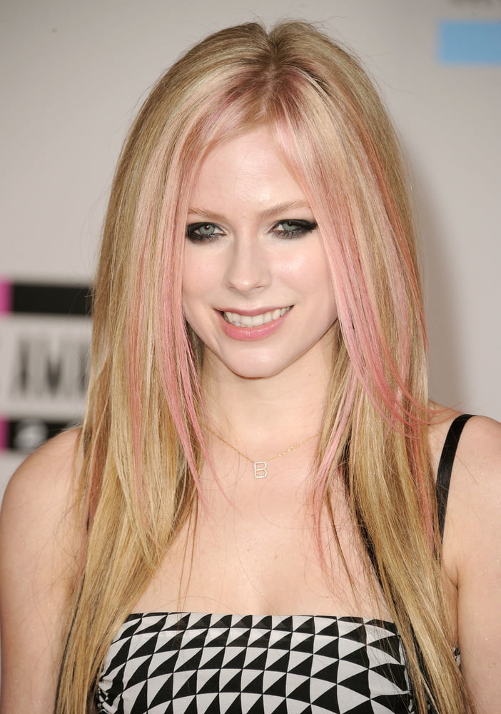 Avril
 #102403102