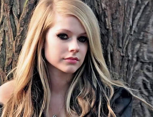 Avril
 #102403303