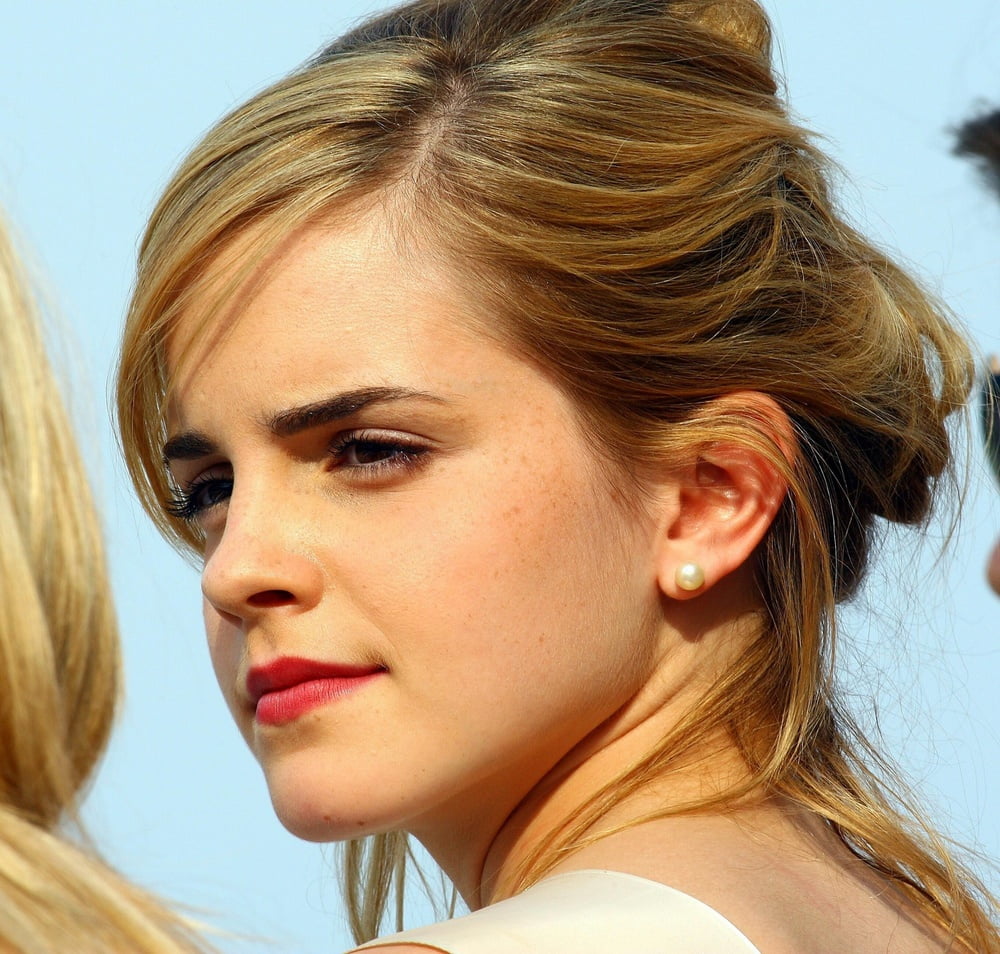 Carino & sexy emma watson
 #87592541