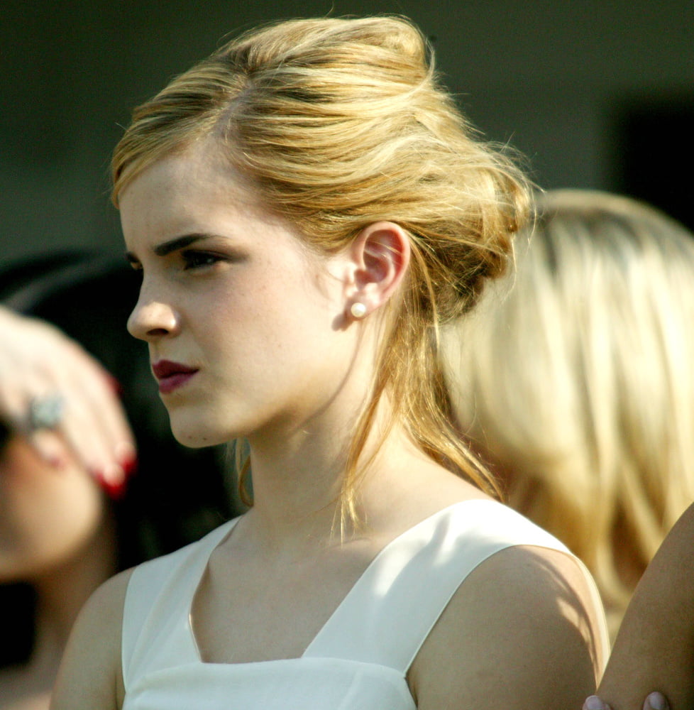 Carino & sexy emma watson
 #87592574