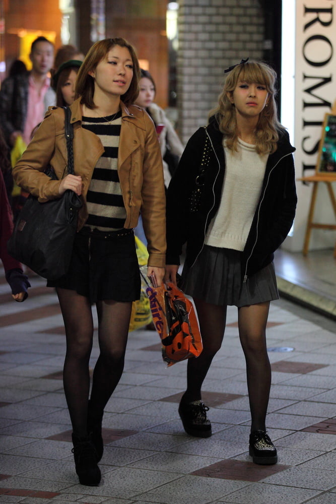 Straße Strumpfhosen - japanische Mädchen Teil 1
 #82256379