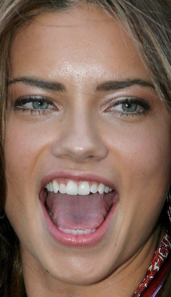 ADRIANA LIMA #94095552