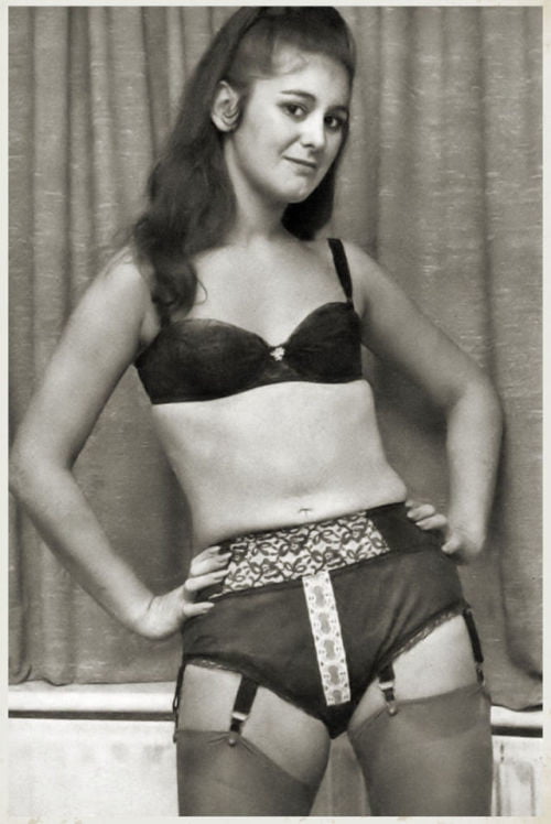 Anuncios sexuales vintage y chicas pin up #92833299