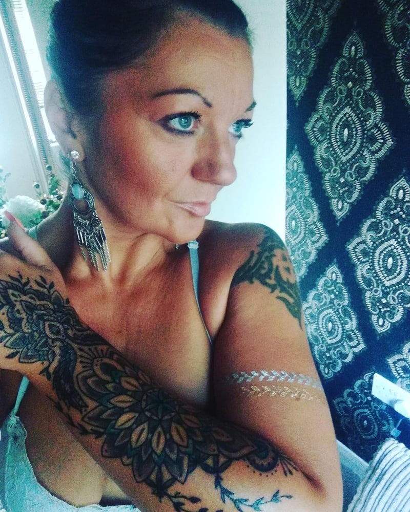 Sexy Tattooed Norfolk Brunette Milf #89258059