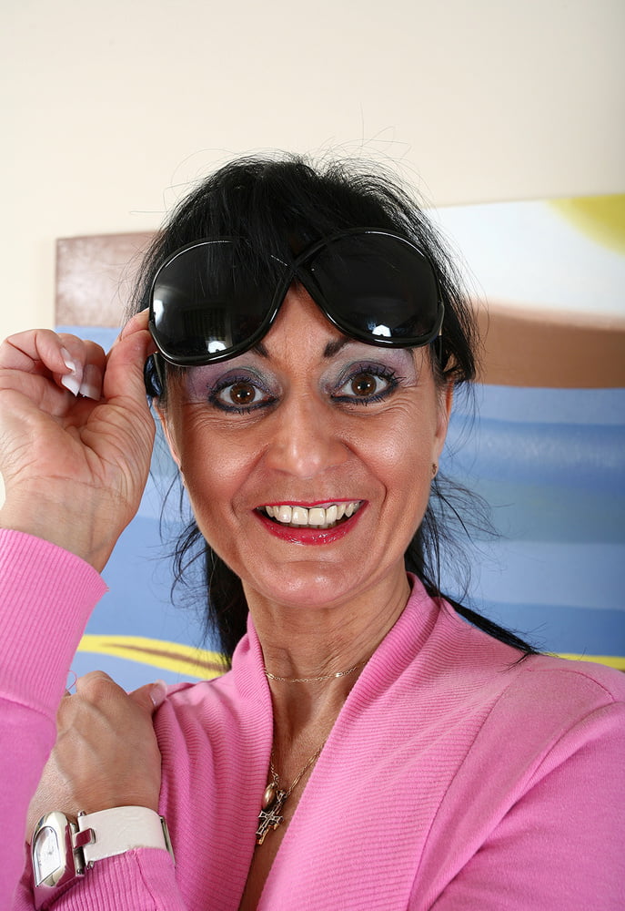 Lasses Mädchen 1640
 #94202261