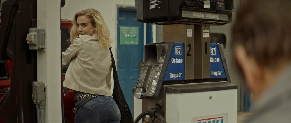 Maddie hasson thick eyebrows, big butt #90722231