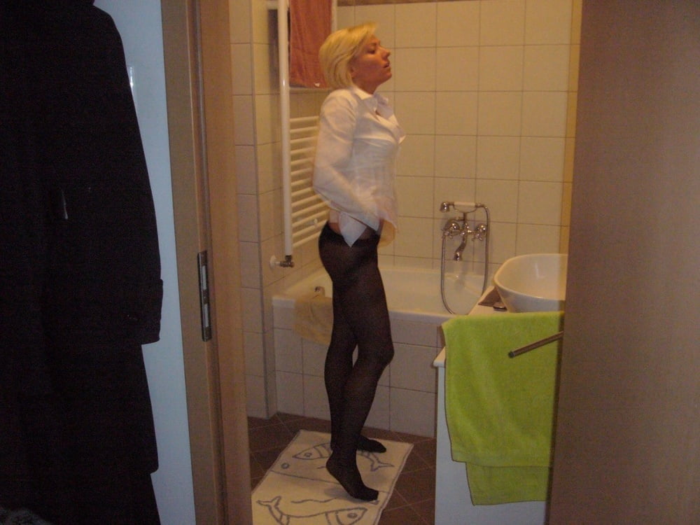 Sexy rubia esposa
 #98448702