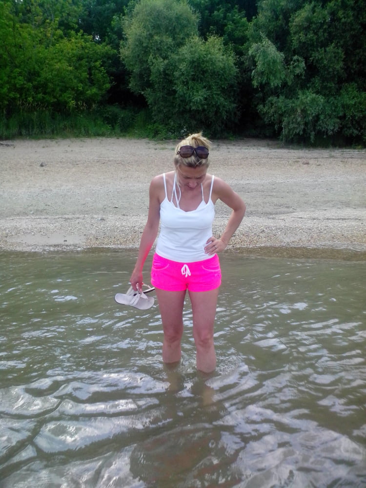 Sexy rubia esposa
 #98448894