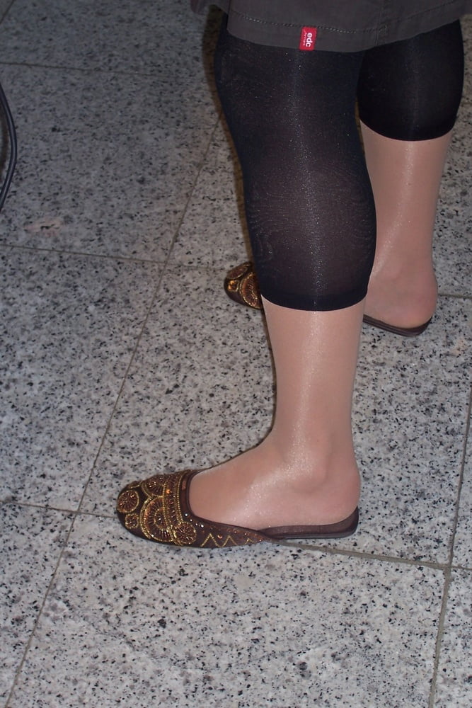 Nylon Feet in Flats &amp; Ballerinas #92512106