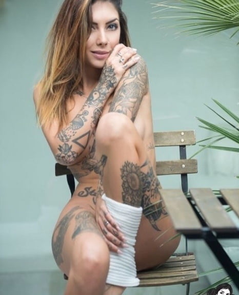 Tattoo Mädchen
 #95808264
