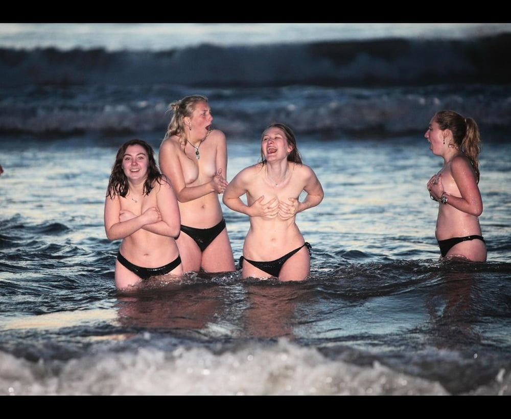 セントアンドリュースのスキニーディップ
 #92400924