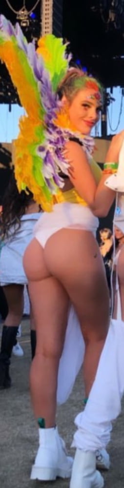 Lele pons necesita leche en la cara #81370927