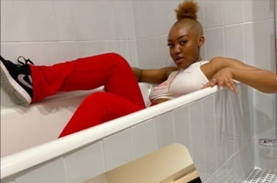 Fuckdolls en bloqueo v84
 #81144361