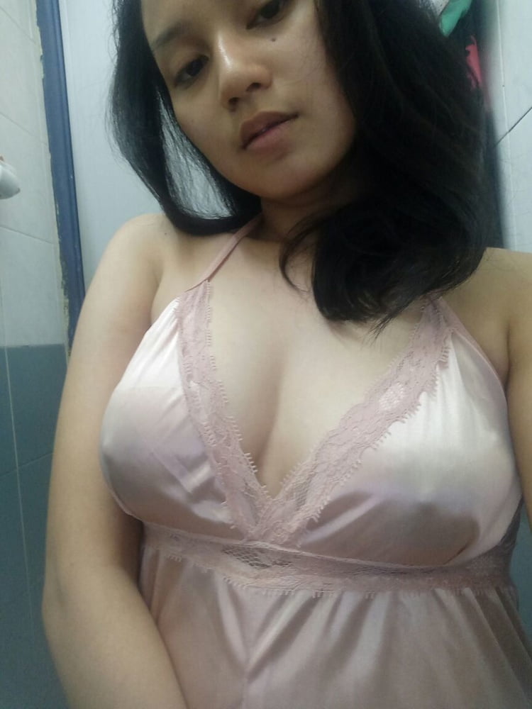 Malaiisch ameera nackt groß brüste masturbieren
 #96184461