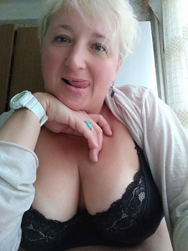Russian Mom Porn Pics Xxx Photos Sex Images Pictoa 