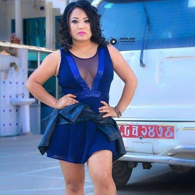 Nepali geile Sängerin heiße Pixs
 #98239143