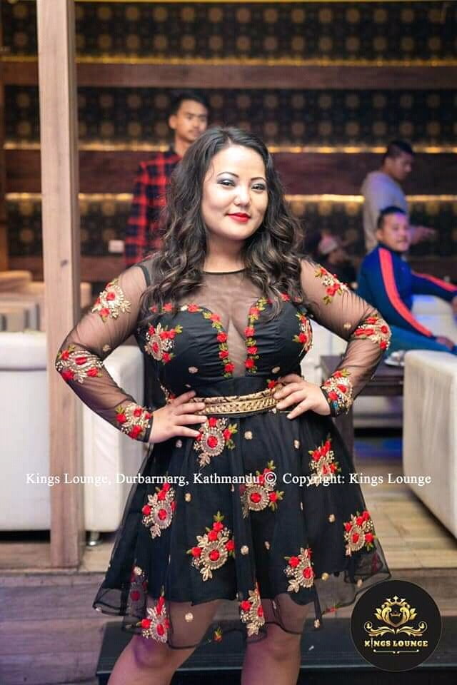 Nepali geile Sängerin heiße Pixs
 #98239296