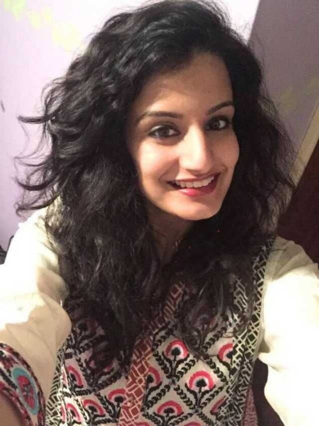 Desi webslut in need of repost and using #94782669