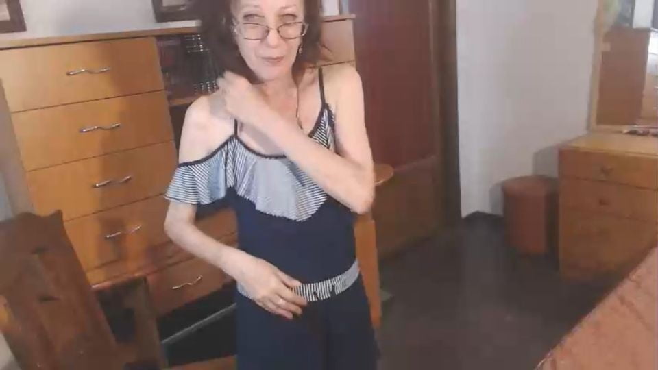 Skinny GILF #92569585