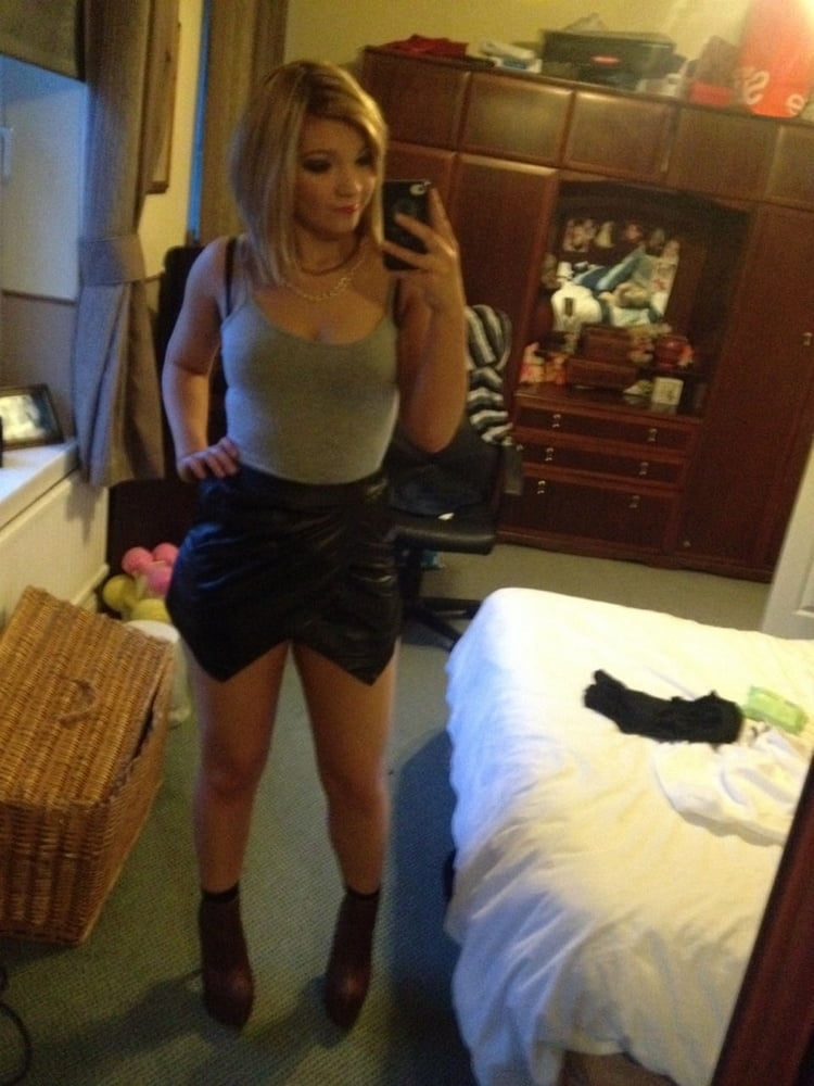 Young red shows #100207844