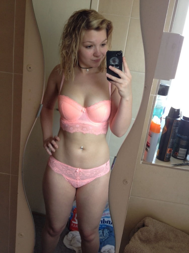 Young red shows #100208282