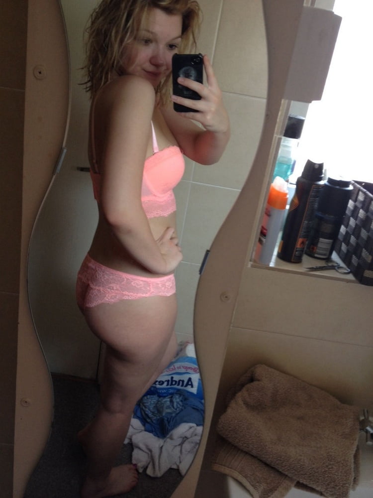 Young red shows #100208284