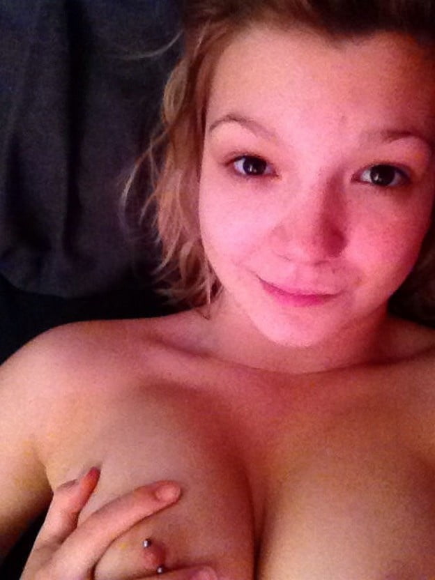 Young red shows #100208352