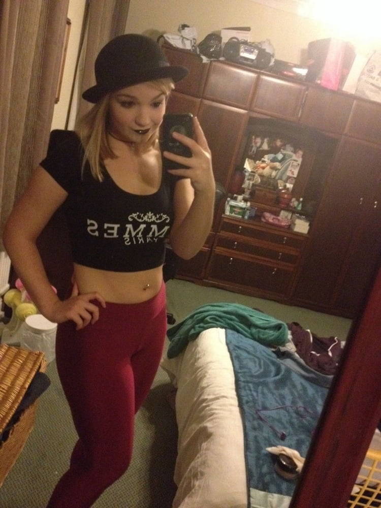 Young red shows #100208502