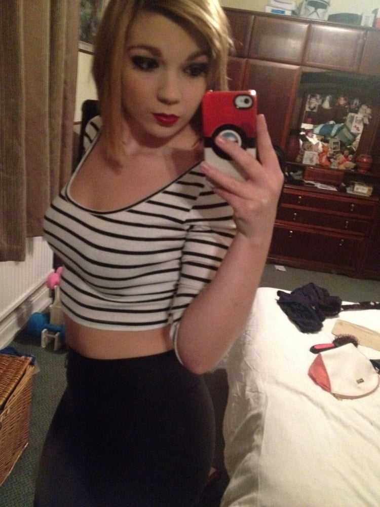 Young red shows #100208873