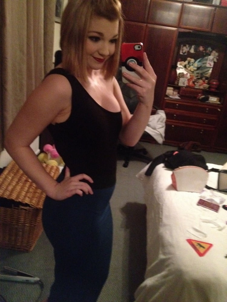 Young red shows #100208892