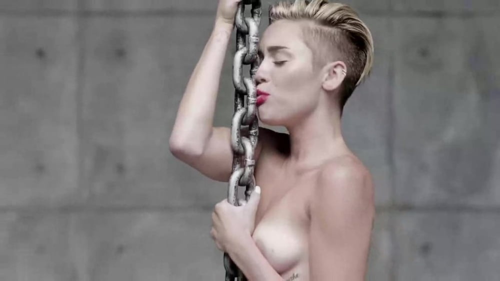 Miley cyrus nackt
 #91486660