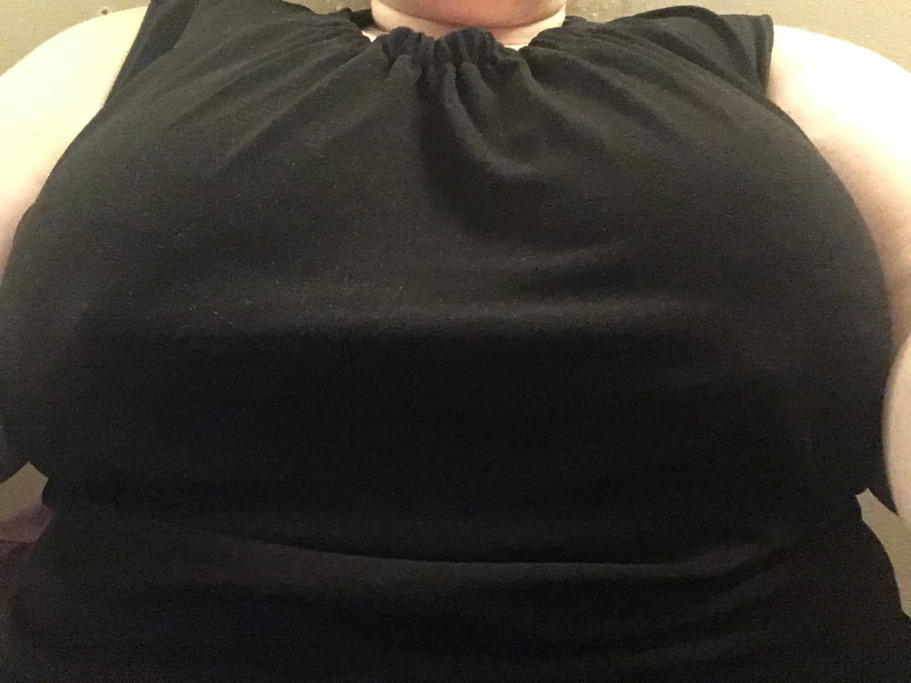 Cuntflesh große sexy große Titten
 #80400294