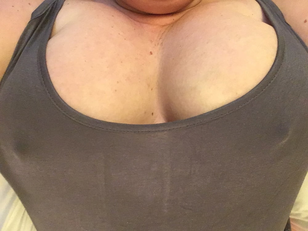 Cuntflesh große sexy große Titten
 #80400325