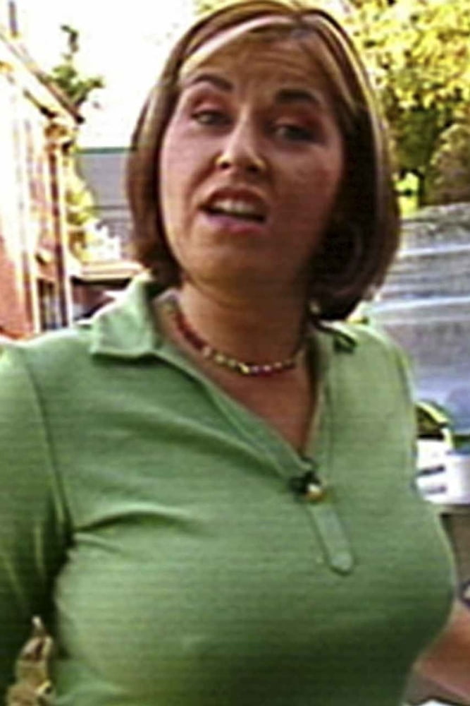 Liza Tarbuck #90498179