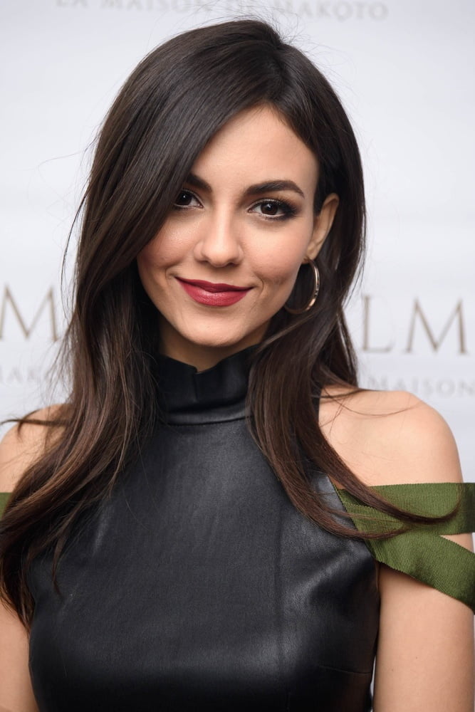 VICTORIA JUSTICE #92320060