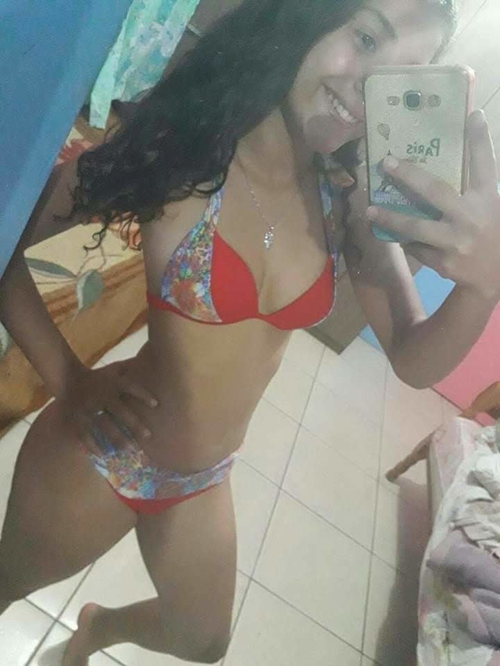 #ビキニ・ビキニ・リンダ・ラブダス・ゴストーサス・22
 #81584178