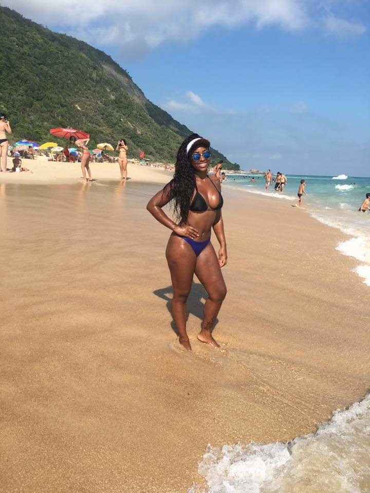 #ビキニ・ビキニ・リンダ・ラブダス・ゴストーサス・22
 #81584251