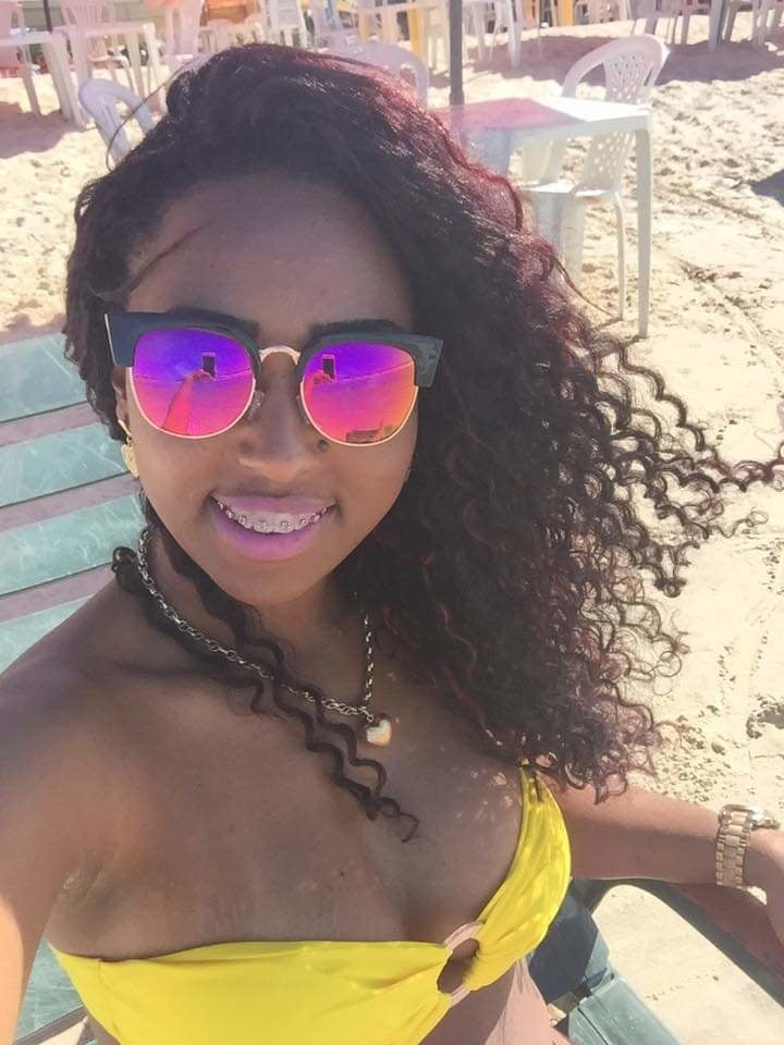 #ビキニ・ビキニ・リンダ・ラブダス・ゴストーサス・22
 #81584265