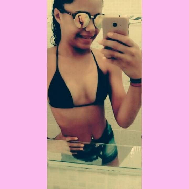 #ビキニ・ビキニ・リンダ・ラブダス・ゴストーサス・22
 #81584383