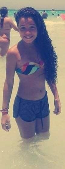 #ビキニ・ビキニ・リンダ・ラブダス・ゴストーサス・22
 #81584399