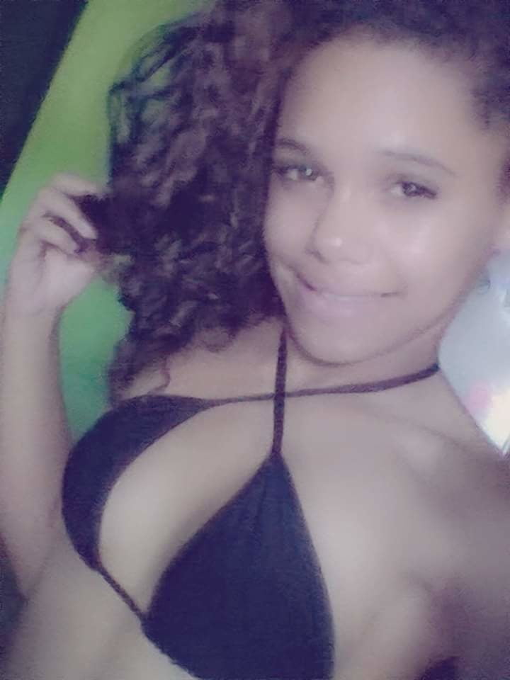 #ビキニ・ビキニ・リンダ・ラブダス・ゴストーサス・22
 #81584402