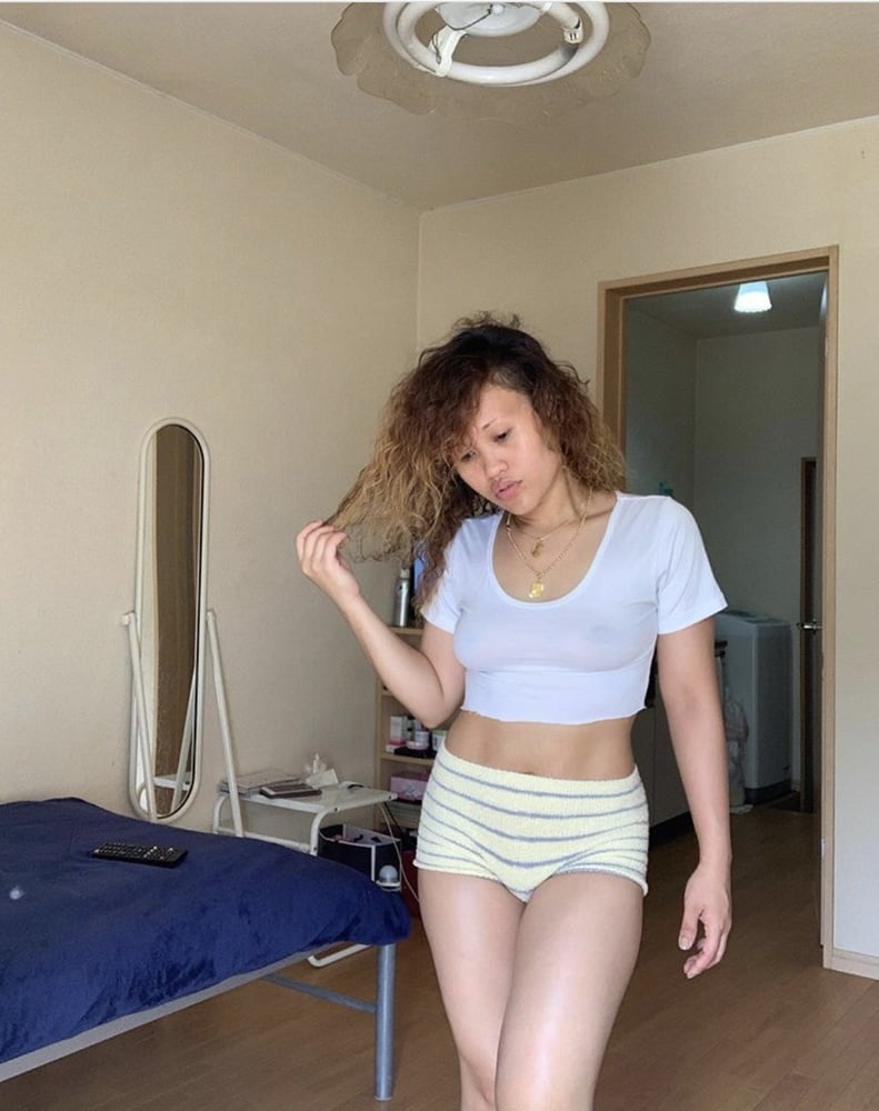 Japanese IG attention whore #98664799