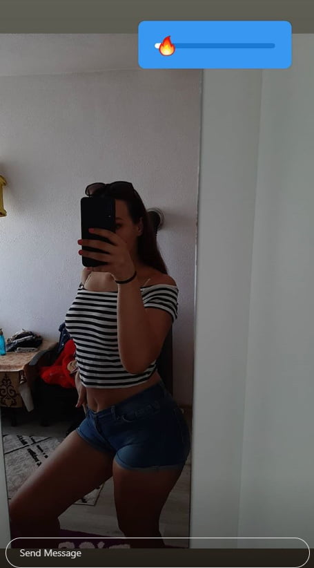 Tek punoletna sa instagrama, hot klinka
 #90476782