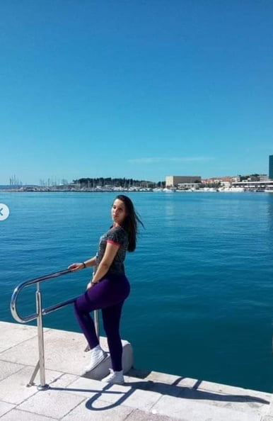 Tek punoletna sa instagrama, hot klinka
 #90476791